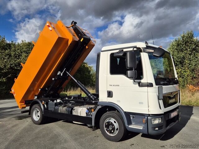 Swap chassis trailer ungesetzt City Abrollthermocontainer 4m/3