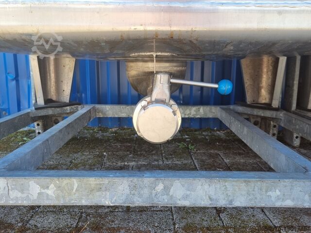 Storage tank / transport container