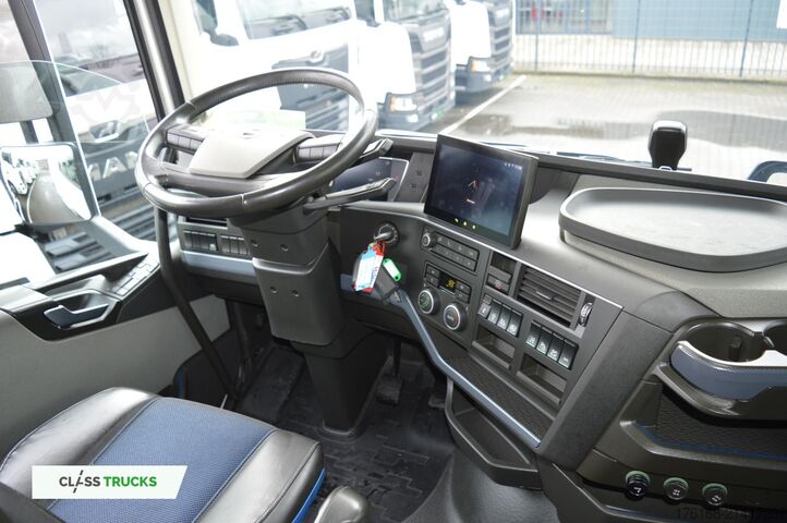 Standard tractor unit VOLVO FH 460 Globetrotter XL i-Save SideSkirts