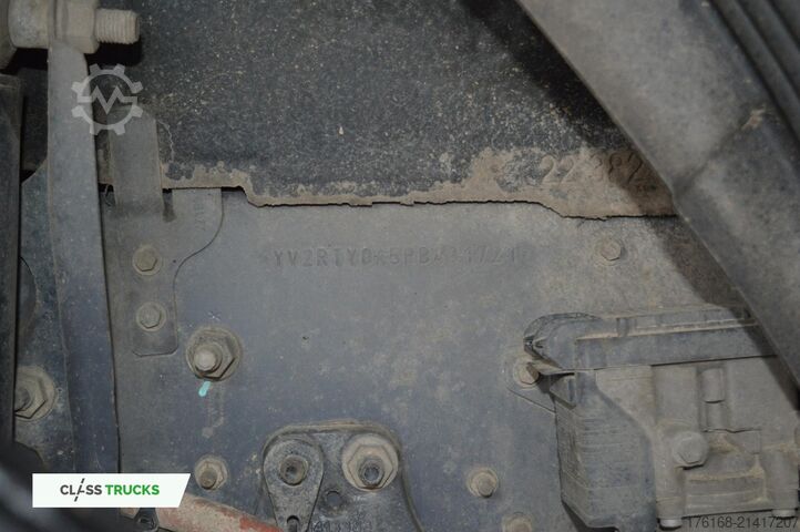 Standard tractor unit VOLVO FH 460 Globetrotter XL i-Save SideSkirts