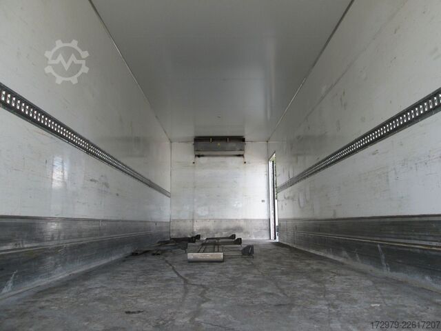 Kühlkoffer-LKW MERCEDES-BENZ Antos 1827 *XXL-Carrier Kühlkoffer 8.90m*