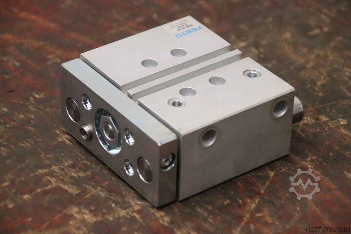 Führungszylinder Festo DFM-25-30-P-A-GF 170849