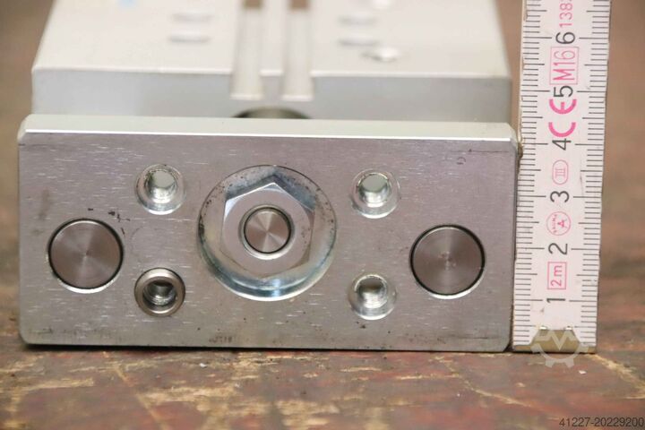 Führungszylinder Festo DFM-25-30-P-A-GF 170849