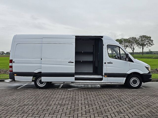 High-roof van MERCEDES-BENZ SPRINTER 311 L3H2 Post-Inrichting