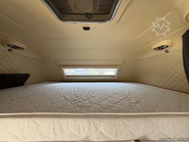 Alcove camper LAIKA Kreos 3001