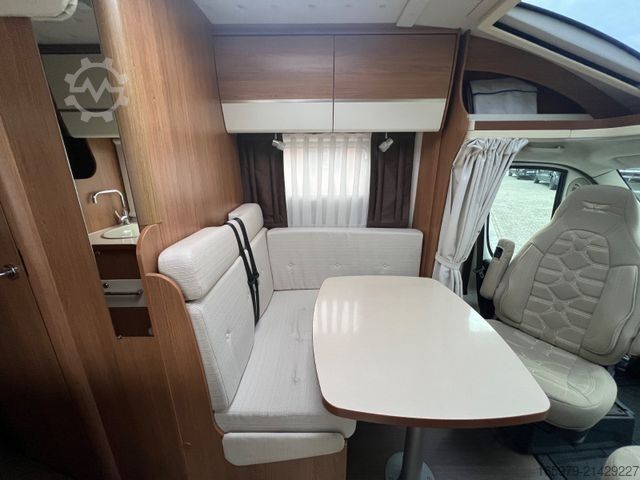 Semi-integrated camper EURAMOBIL Profila PT 590 FB