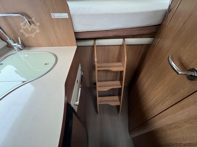 Semi-integrated camper EURAMOBIL Profila PT 590 FB