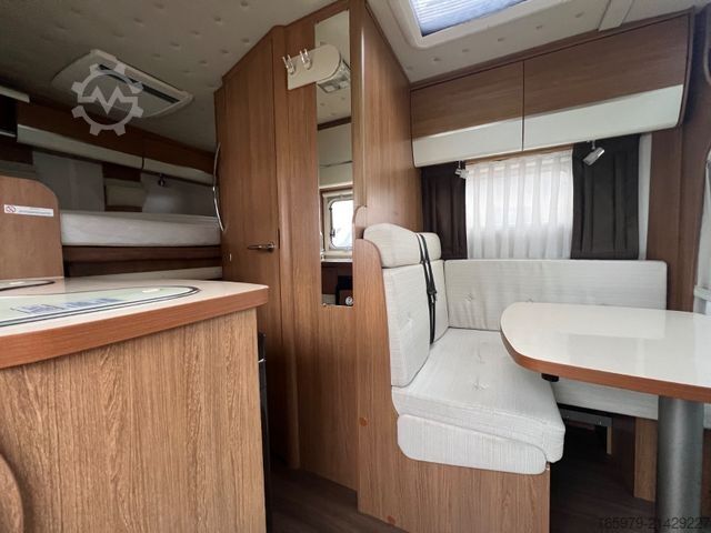 Semi-integrated camper EURAMOBIL Profila PT 590 FB