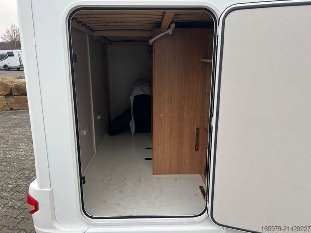 Semi-integrated camper EURAMOBIL Profila PT 590 FB