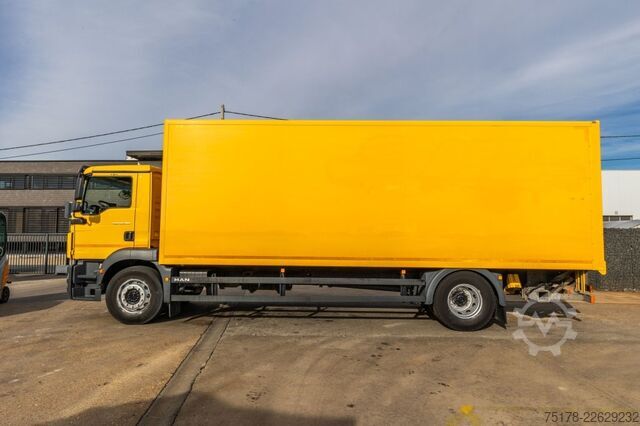 Koffer MAN TGM 18.250 BL + DHOLLANDIA 2T.