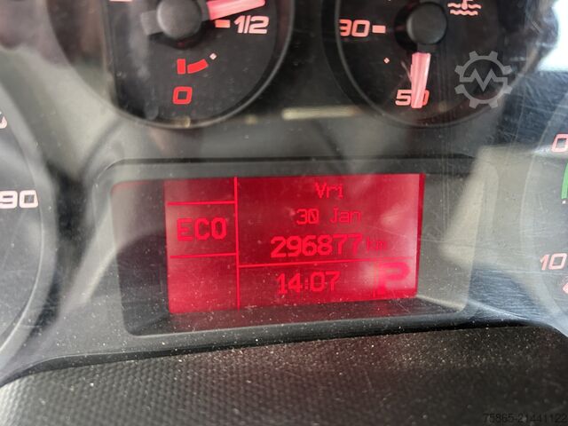 BE tractor Iveco Daily 40C17 3.0 Hi Matic / BE Trekker / 296 dkm...