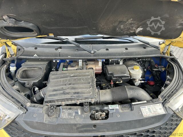 BE tractor Iveco Daily 40C17 3.0 Hi Matic / BE Trekker / 296 dkm...