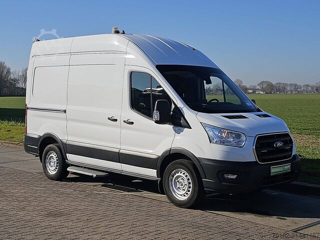 High-roof van FORD TRANSIT 2.0 L2H3 4x4 170Pk AWD!