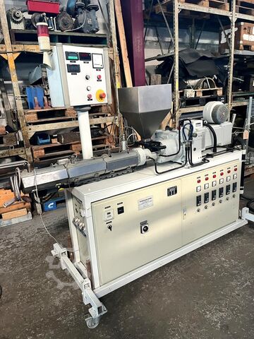 Einschneckenextruder Hussmann ES35 x 30D + Saw and Extractor