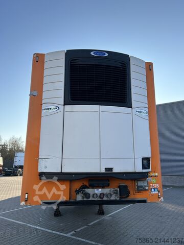 Kühl-/Tiefkühltransport Schmitz Cargobull / SOR Iberica / Carrier Vector 1550 Reefer / Fr...