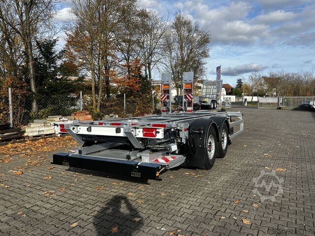 Anhänger-Wechselfahrgestell Möslein BDF  Tandem- BDF- Wechselanhänger mit Ladebordwand