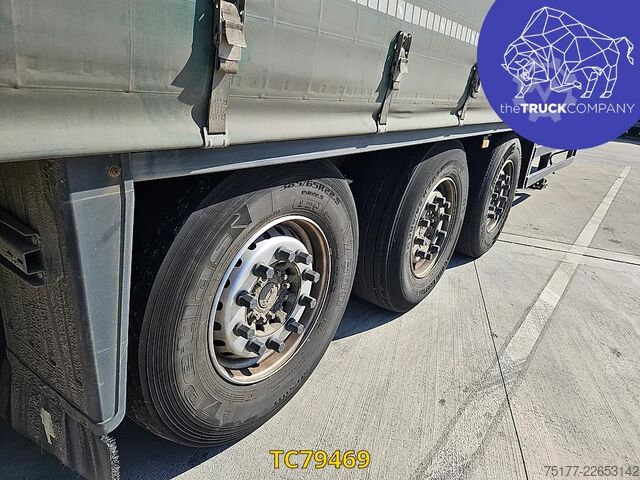 Sliding tarpaulins Schmitz Cargobull 