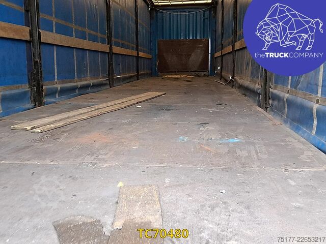 Sliding tarpaulins Krone SD
