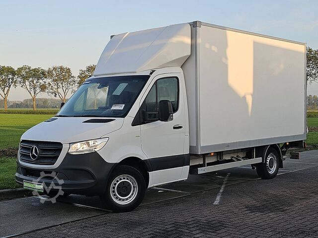 Suitcase MERCEDES-BENZ SPRINTER 316 Bakwagen Laadklep!