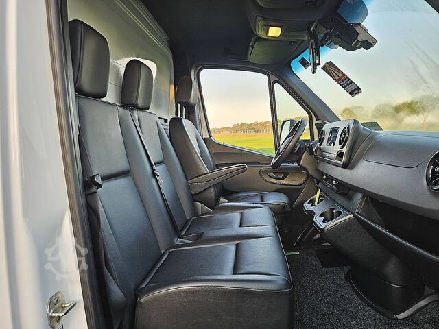 Suitcase MERCEDES-BENZ SPRINTER 316 Bakwagen Laadklep!