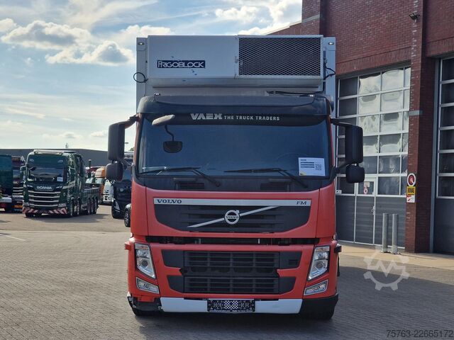 Refrigerated/frozen transport Volvo FM 330 Frigoblock frigo - Zepro loadlift - Full...