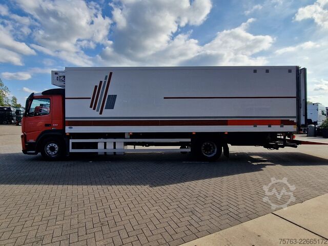 Refrigerated/frozen transport Volvo FM 330 Frigoblock frigo - Zepro loadlift - Full...