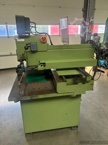 Coordinate drilling machine, drilling machine  