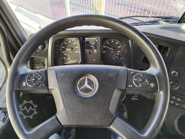 Truck chassis Mercedes-Benz Antos 1827