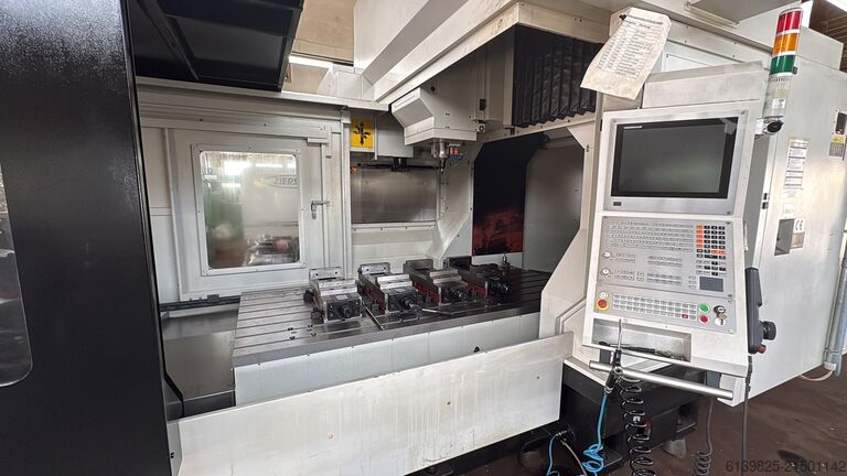 Vertikales Bearbeitungszentrum POS POSmill e2050 Nur 760 Spindelstunden