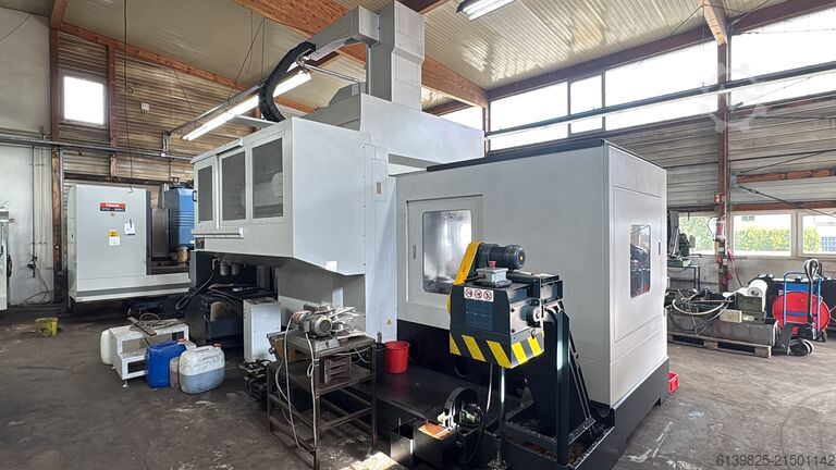 Vertikales Bearbeitungszentrum POS POSmill e2050 Nur 760 Spindelstunden