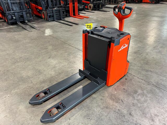 Stacker Linde T16L [ID: 353]