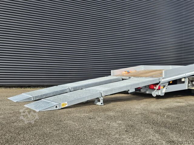 Autotransporter DAF XF 480 8x2 OPRIJ - MACHINE TRANSPORT / NEW