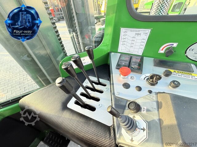 Vierwegestapler Combilift C4000 GAS DUPLEX 4050 WIDE POSITIONER