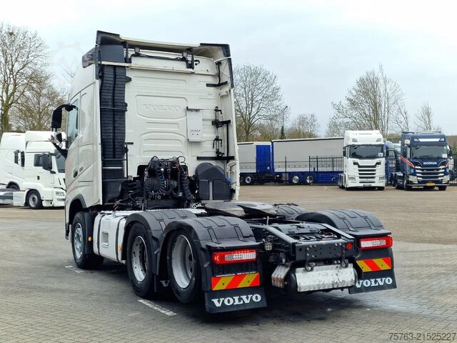 Standard-SZM Volvo FH 13.500 Globetrotter 6x2 - 3.00 WB - Steel/ai...
