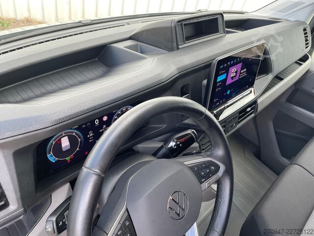 High top van VW Crafter Kasten 35 L4H3 NAV RFK äden