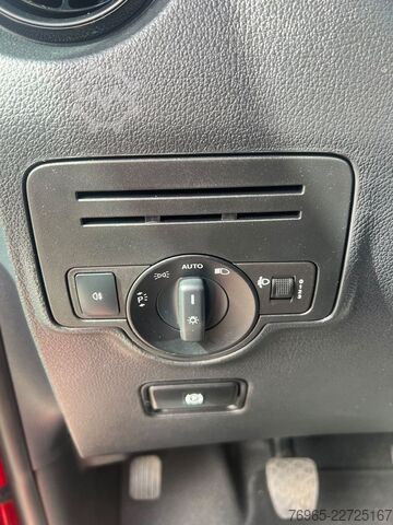 Panel van MERCEDES-BENZ Vito 114 EXTRALANG KLIMA KAMERA SCHRÄNKE/REGALEN