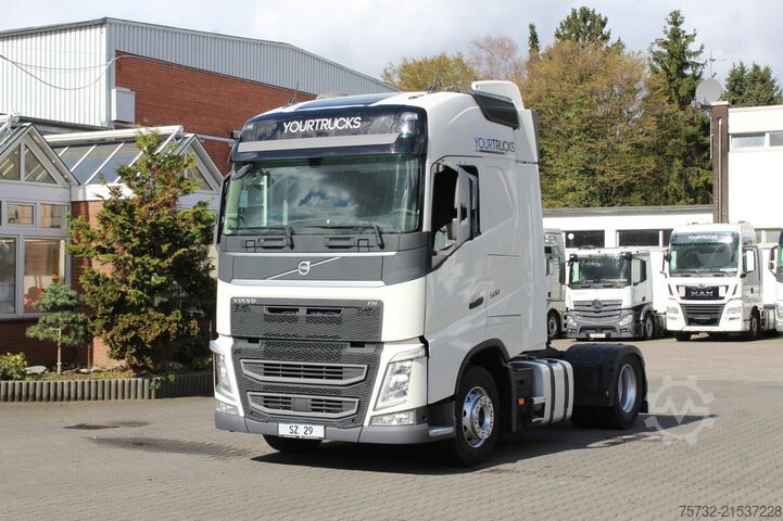 Standard tractor unit Volvo FH 500 Globe   I-Park Cool   VIN: LB   3 Stück!