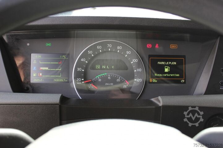 Standard tractor unit Volvo FH 500 Globe   I-Park Cool   VIN: LB   3 Stück!