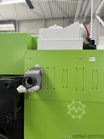 Spritzgießmaschine YIZUMI UN220A5/ IU1269