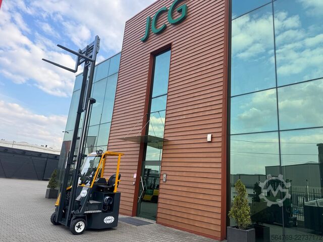 4-way forklift Combilift CB3000/LPG /2016 year/ Perfect condition