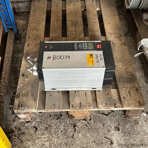 1850 liter heatable-coolable pressure vessel made of V2A with Stelzer cross-blade agitator. Apparatebau Nordhausen B0039