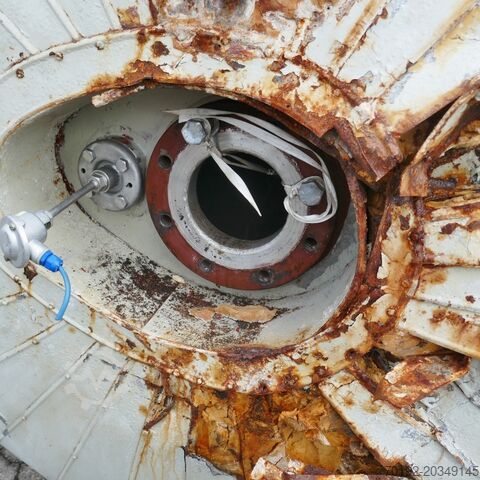 5850 liter heatable/coolable pressure vessel made of V4A with beam agitator. Kleiser und Lösch 9929