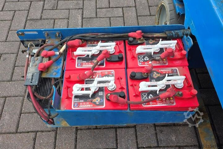 Scherenhebebühne Genie GS1932 Electric, Working Height 7.8 m, 227kg Capac