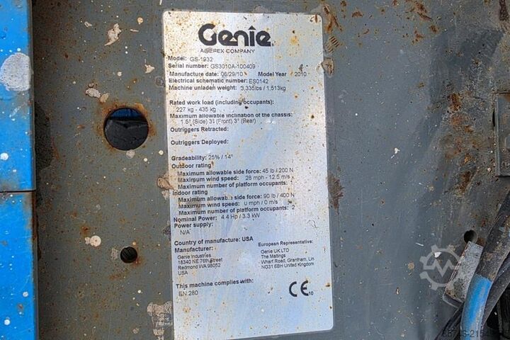 Scherenhebebühne Genie GS1932 Electric, Working Height 7.8 m, 227kg Capac