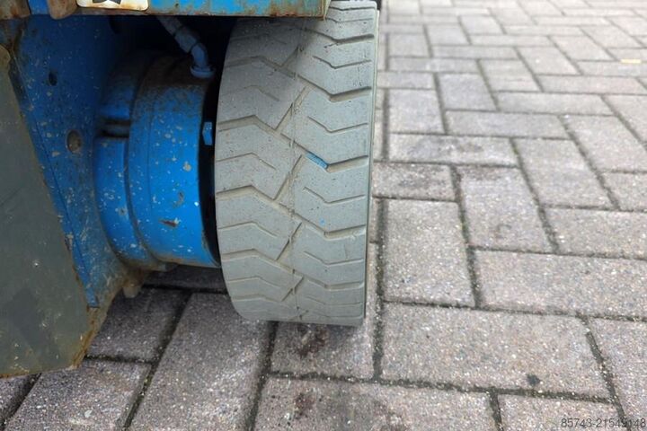 Scherenhebebühne Genie GS1932 Electric, Working Height 7.8 m, 227kg Capac