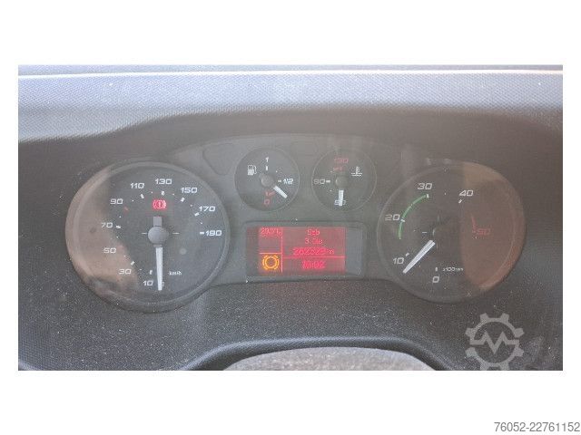 Refrigerated truck IVECO 35C17