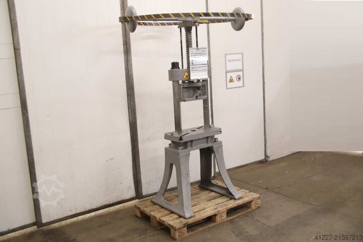 Spindelpresse Allgaier Säulendurchgang 300 mm
