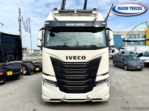 Standard tractor unit Iveco S-Way 530