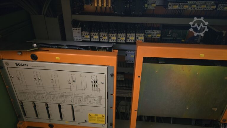 Universal-Fräs- und Bohrmaschine MIKRON WF 31 D