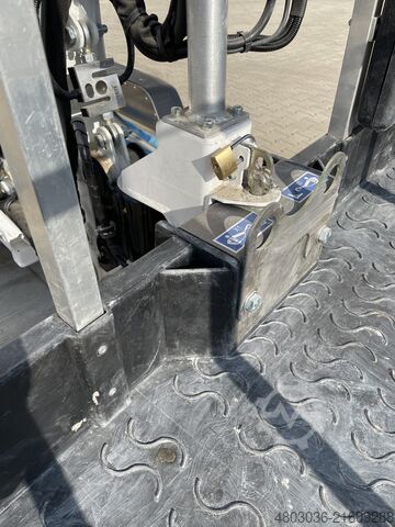 Raupenarbeitsbühne CTE TRACCESS 170